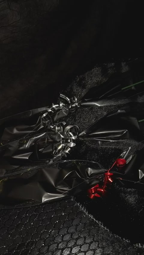 İpek güller, tek tek paketlenmiş.